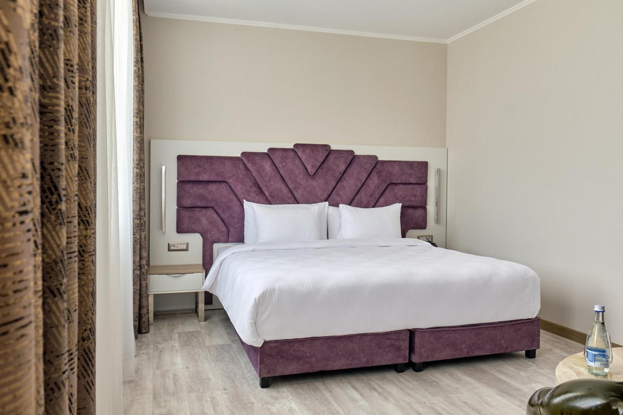 Panarams Tashkent Hotel, A Member Of Radisson Individuals Exterior photo