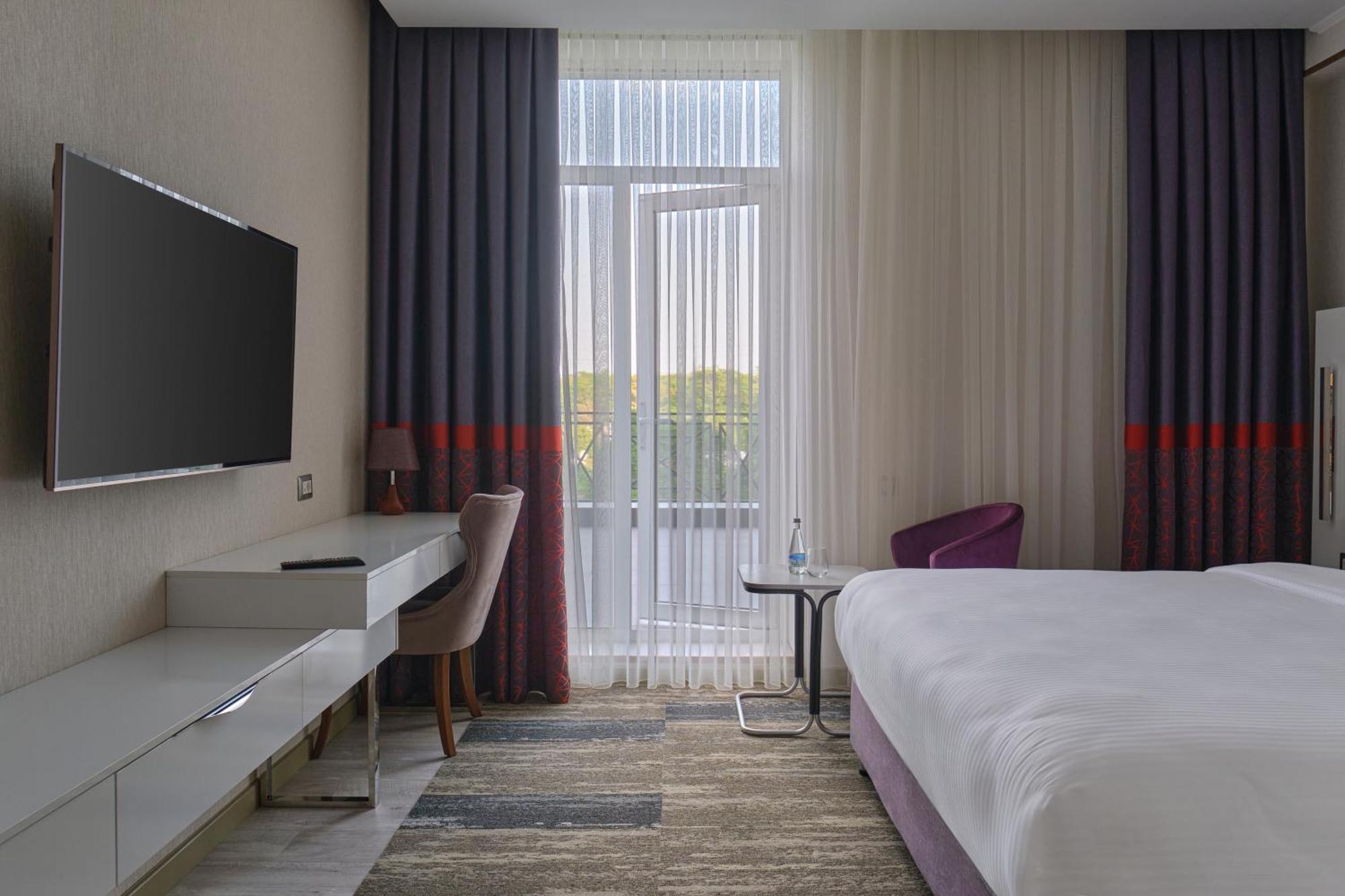 Panarams Tashkent Hotel, A Member Of Radisson Individuals Exterior photo