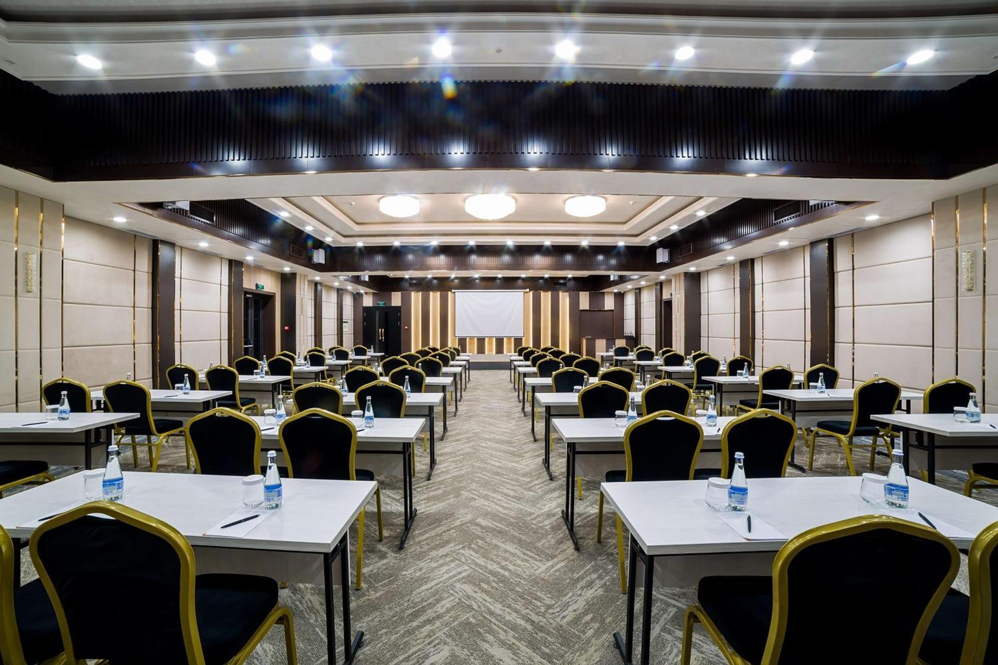 Panarams Tashkent Hotel, A Member Of Radisson Individuals Exterior photo