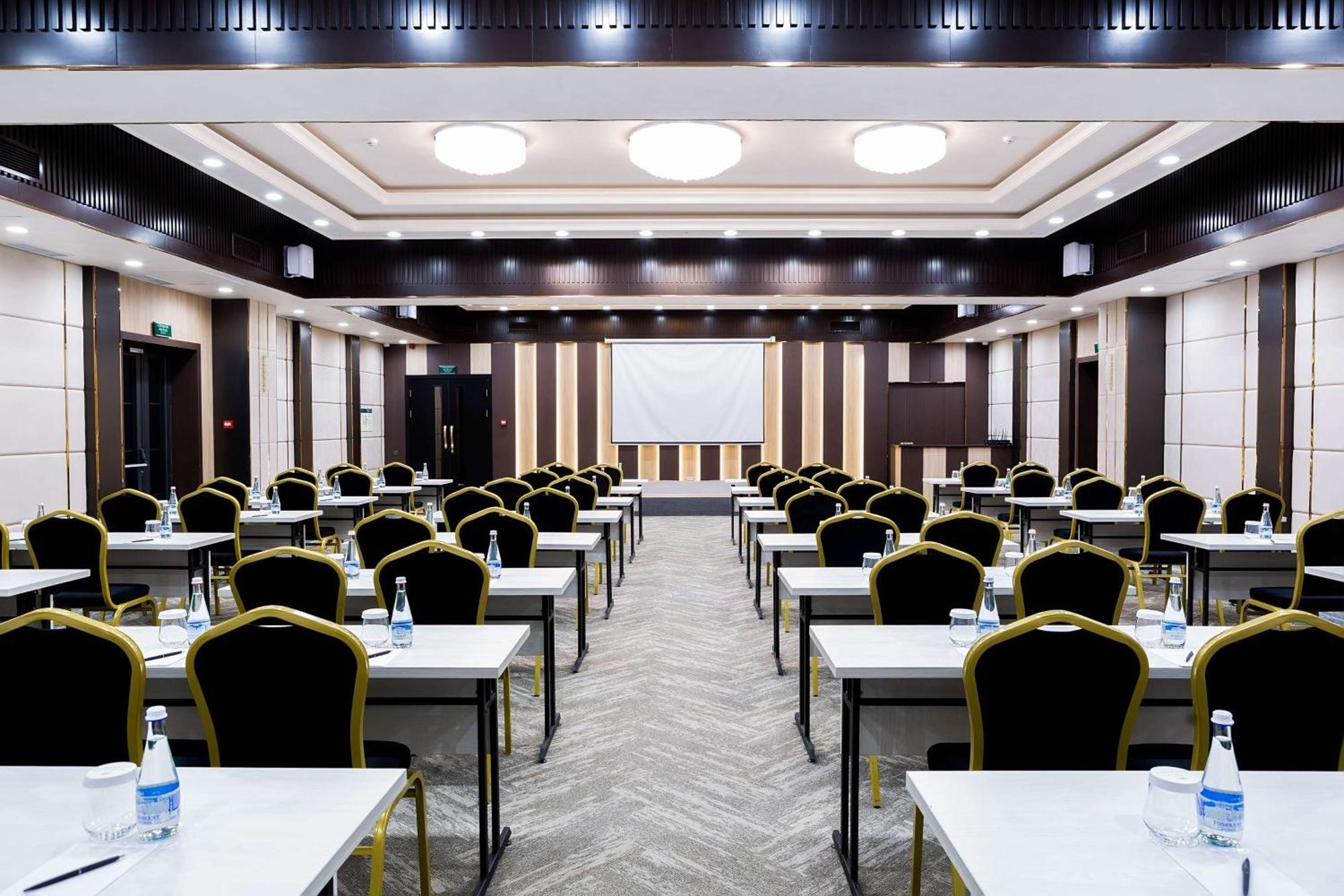 Panarams Tashkent Hotel, A Member Of Radisson Individuals Exterior photo
