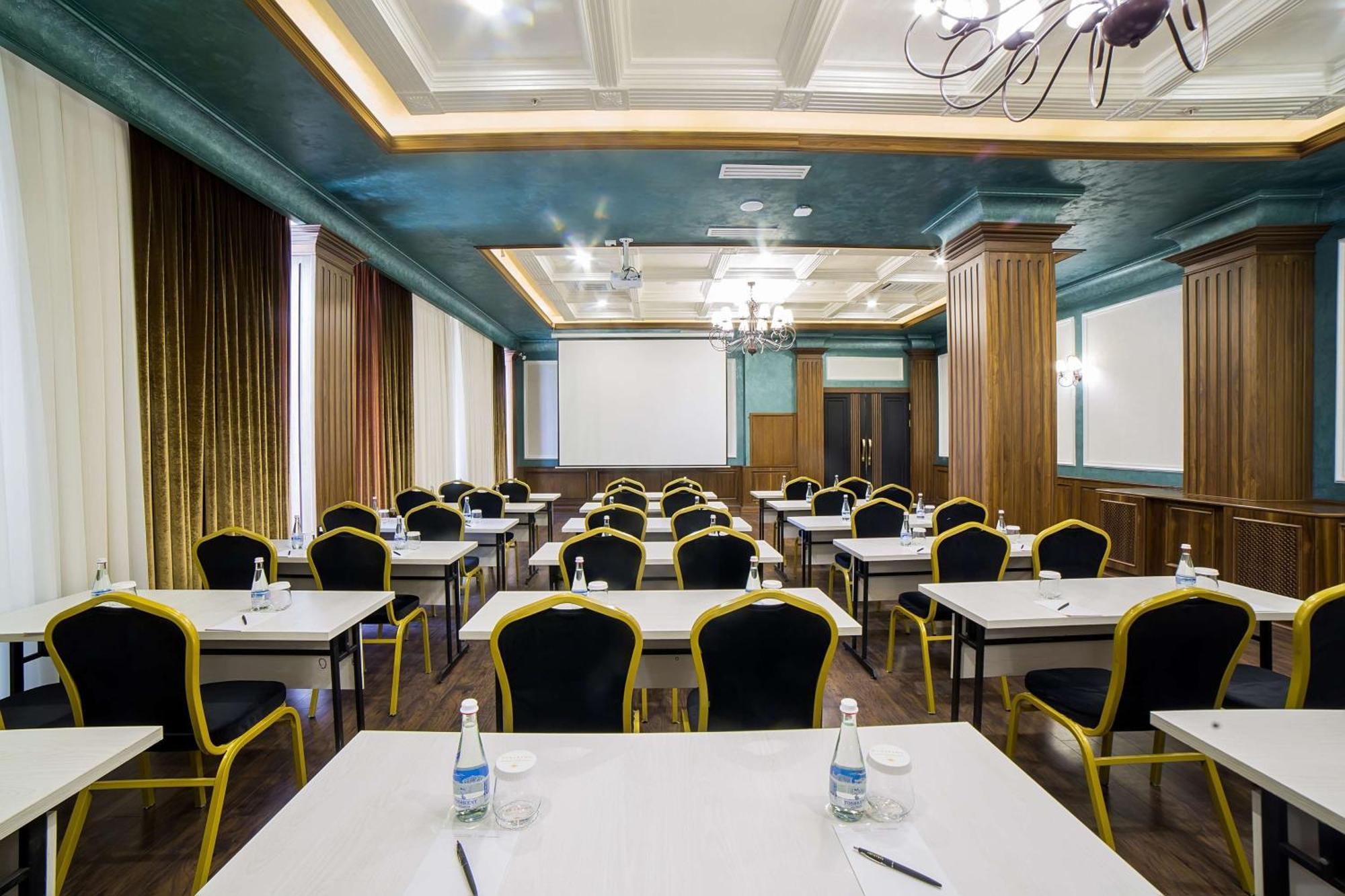 Panarams Tashkent Hotel, A Member Of Radisson Individuals Exterior photo